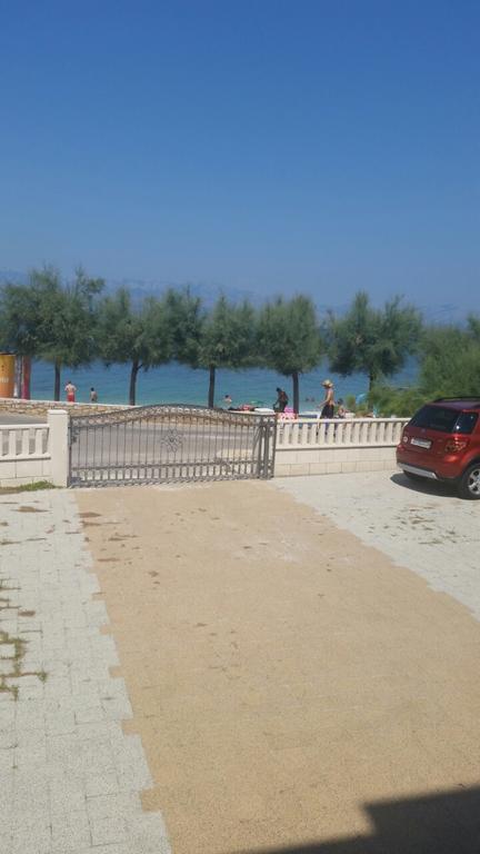 Apartment Brac Sutivan Cameră foto