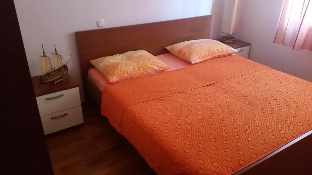Apartment Brac Sutivan Cameră foto