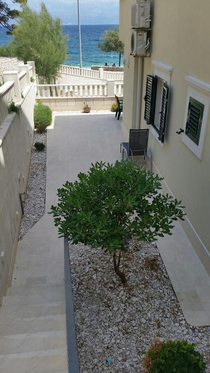 Apartment Brac Sutivan Cameră foto