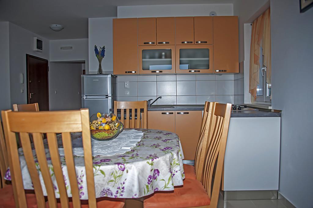 Apartment Brac Sutivan Exterior foto
